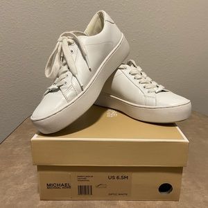 Michael Kors Poppy Lace Up Leather Sneaker